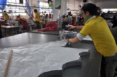 扎根越秀，绽放时尚 草根服装加工厂的匠心与未来